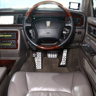 【車検２年付】  トヨタ センチュリー 5.0 デュアルEMVパッケージ装着車 純正ナビ/バックモニター/地デジ☆自社ローン・オートローン全国対応の画像
