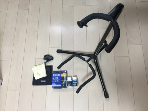 アコースティックギター（黒）