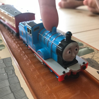 【お取引中】トーマスの自分でつなげる列車おもちゃの画像