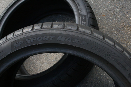 ~SOLD!~【中古品】タイヤ 19インチ 2本 ダンロップ 245/40R19 ランフラット