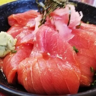 もてなしや　中とろ丼（シングル）まぐろ好きに人気ナンバーワン