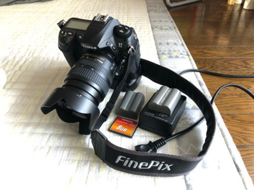 FUJIFILM S5PRO 縦グリップ NIKONレンズ バッテリー2個 CFカード8GBつき
