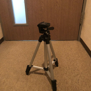 三脚