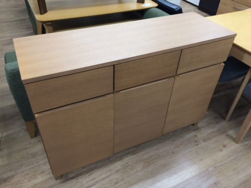 無印良品のキャビネットです！