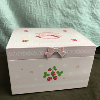 野いちご ケーキ&ドーナツ ティーセットの画像