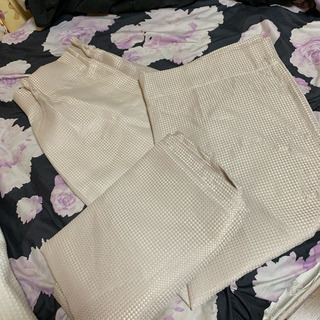 カーテン ベージュ⭐️1つセットお譲り致します(*´ω`*)