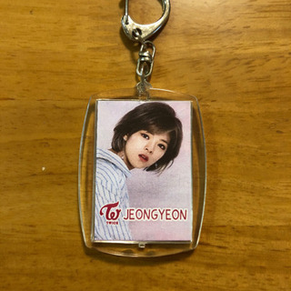 TWICE  ジョンヨンさん  キーホルダー
