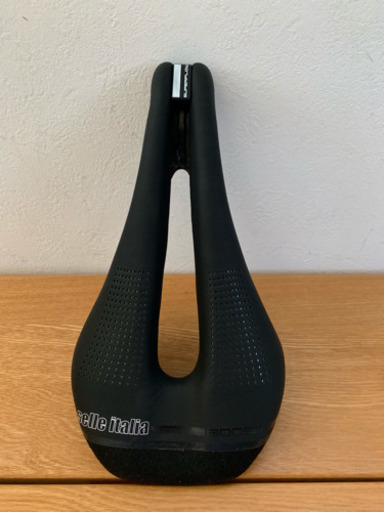 Selle Italia セライタリア NOVUS BOOST KIT CARBONIO SUPER FLOW Sサイズ