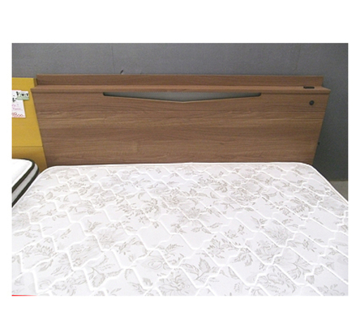 札幌 美品【スイートデコレーション ダブルベッド】ウォールナットカラー 引き出し付き 照明付き コンセント付き シンプル ダブルベット