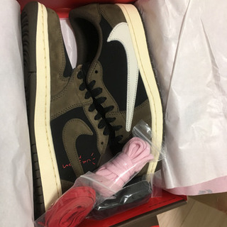 NIKE x TRAVIS SCOTT AIR JORDAN 1の画像