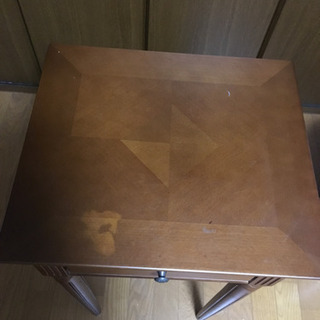 ナイトテーブル  電話台の画像