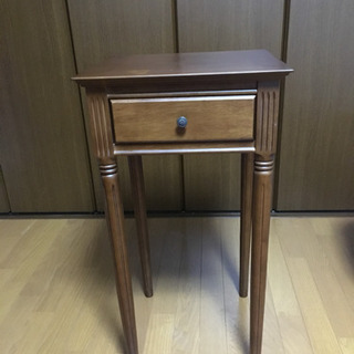 ナイトテーブル  電話台の画像