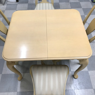 12/20(金)迄となります。高級白物家具 ダイニングセットの画像