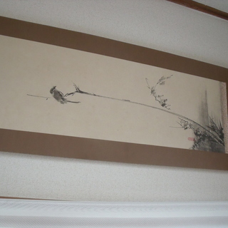 掛け軸・花器・額入り絵画と音楽CD