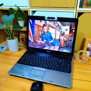 メモリ8Gで超高性能！ 高級感のある光沢プレシャスブラック♪ テンキー