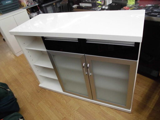 バーカウンター 収納付きカウンターテーブル 対面式 白×黒 幅120㎝　西岡店