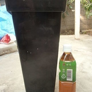プラスチック製 鉢カバー の画像
