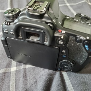 【おまけ多数】Canon 70d 標準ズームレンズキットの画像