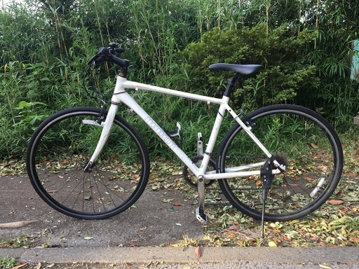 クロスバイク　MOMENTUM Z-5AIR　ホワイト　480mm