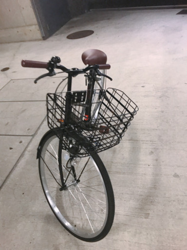 新品、美品 カゴ付自転車