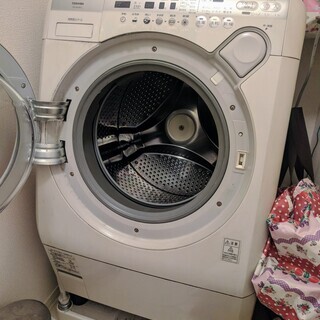 ドラム式洗濯機／送料代にて差し上げます。／手渡し不可。ただし送料...