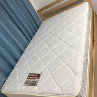 ニトリのセミダブルベッド