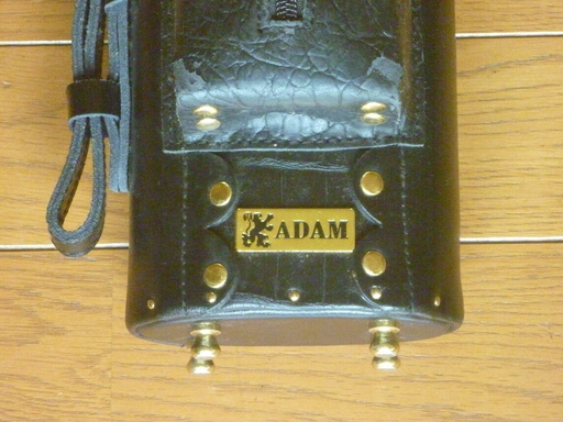 【売約済みです】ビリヤードのキュー2本　ADAMのケース付き