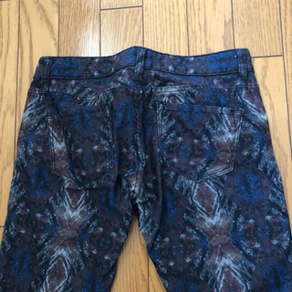 AZUL by moussy スキニーパンツの画像