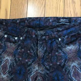 AZUL by moussy スキニーパンツの画像