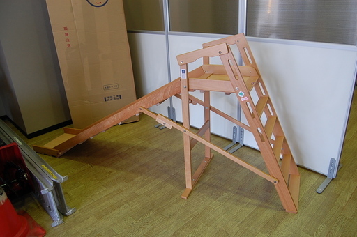 サワベビー 折り畳み式滑り台 木製 No.133 家庭用 すべり台  ☆ PayPay(ペイペイ)決済可能 ☆ 札幌市 清田区 平岡