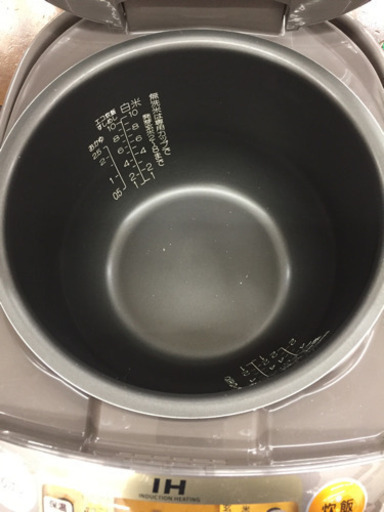 9/10東区和白   ZOJIRUSHI10合炊飯器  大容量 IH