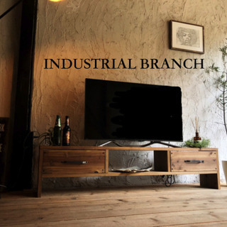 時給1000~1400円主婦・パートさんも大歓迎・堀江にある家具屋さんINDUSTRIAL BRANCH家具製造工場の補助軽作業の画像