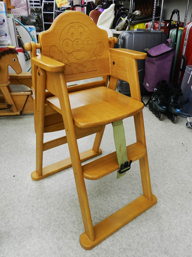 アンパンマン 木製ハイチェアー【ピノチオ】テーブル付き キッズチェア 幼児用イス 子供用イス 折りたたみ可能です☆ PayPay(ペイペイ)決済可能 ☆ 札幌市 北区 屯田