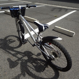 モノ市場 東海店　SPEED SECTION1　ジュニアマウンテンバイク　22インチ　6段変速の画像