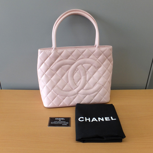 シャネル 復刻トートバッグ キャビアスキン ピンク CHANEL CHANEL シャネル 復刻トート ピンク キャビアスキン⁄ゴールド金具430