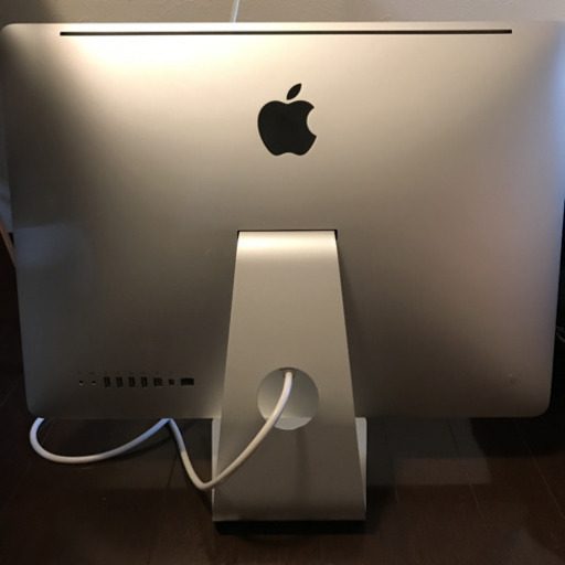 iMac 21.5inch、MAGIC MOUSE、キーボード付