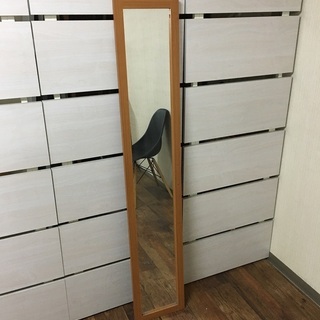 壁掛けミラー　木枠付きおしゃれ姿見が数量限定で破格の200円で！の画像