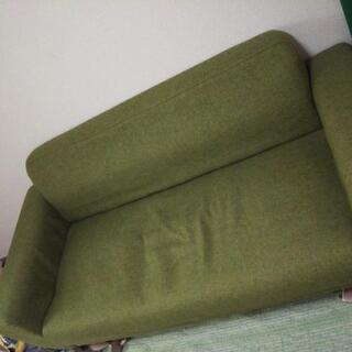 2人がけソファ、値下げしました！の画像