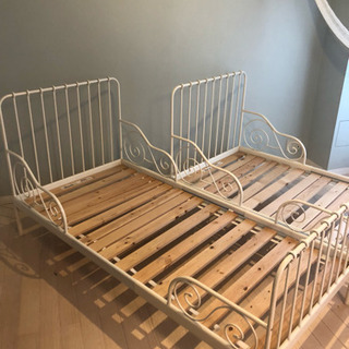 IKEA① イケア MINNEN 伸長式ベッドフレームとすのこの画像
