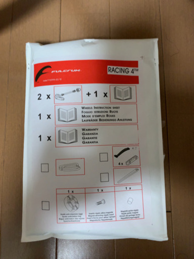 新品 レーシングクアトロLG