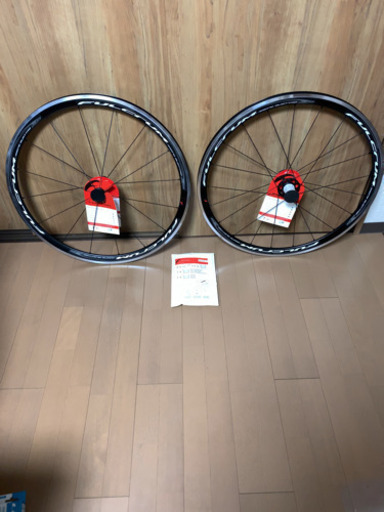 新品 レーシングクアトロLG