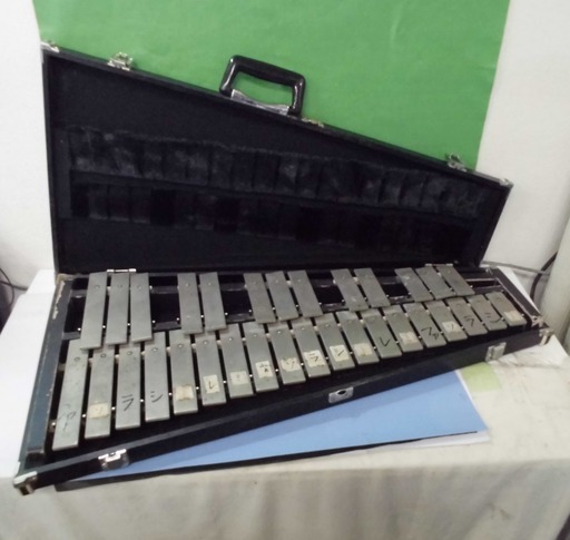 YAMAHA楽器 古い卓上型 鉄琴 YG-250C グロッケン 32件盤 ハード