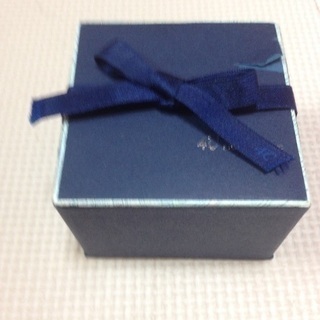 4°C 指輪 8号サイズ リング ピンクシルバー ヨンドシー 箱付き ケース付き アクセサリーの画像