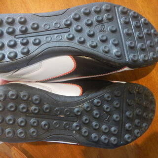 PUMA プーマ サッカーシューズ スパイク ２２cmの画像