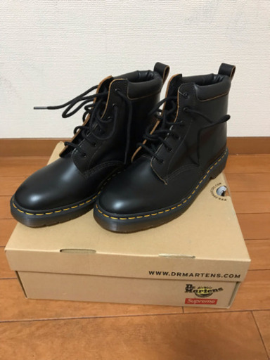 ドクターマーチン＆シュプリームコラボブーツ