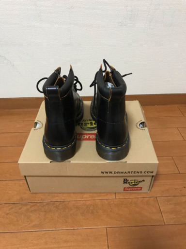 ドクターマーチン＆シュプリームコラボブーツ