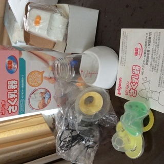 ピジョン/搾乳機/電動タイプ/中古/新品おしゃぶり２個つき