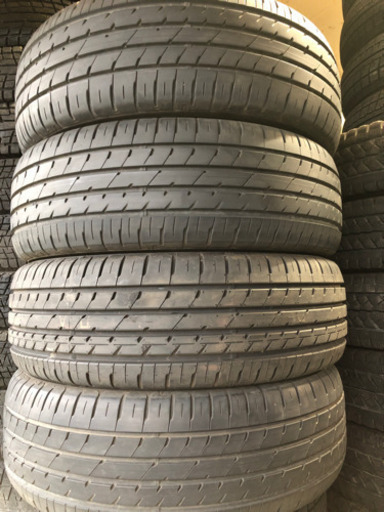 美品215/60R17 4本セット