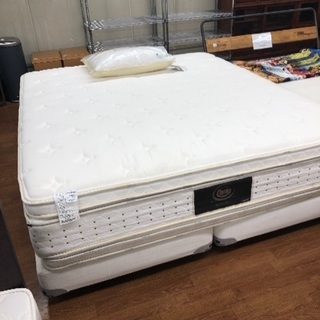 破れ箇所ありの為特価】キングサイズ！KINGSDOWN