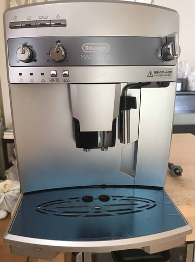 デロンギ 全自動コーヒーメーカー マグニフィカ シルバーESAM03110S